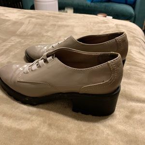 Sam Edelman Nude Oxfords w Low Chunky Heel